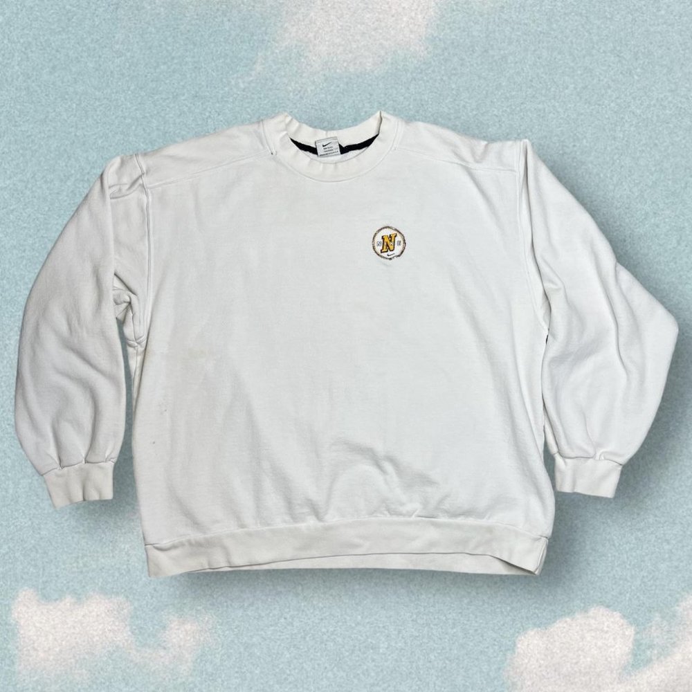 Vintage NIKE white pullover sweatshirt